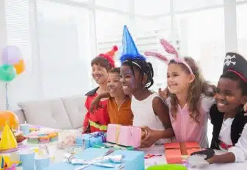 Comment choisir une tenues de fête pour enfants