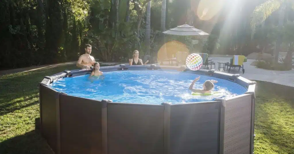 Comment transformer une piscine intex en un lieu de détente