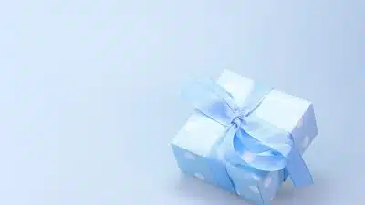 Comment choisir le cadeau parfait pour les invités d'un baptême